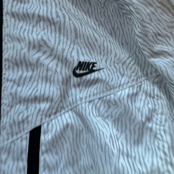 Nike white and grey zebra pattern, unique, retro windbreaker 
Size XL - Picture 2 of 6